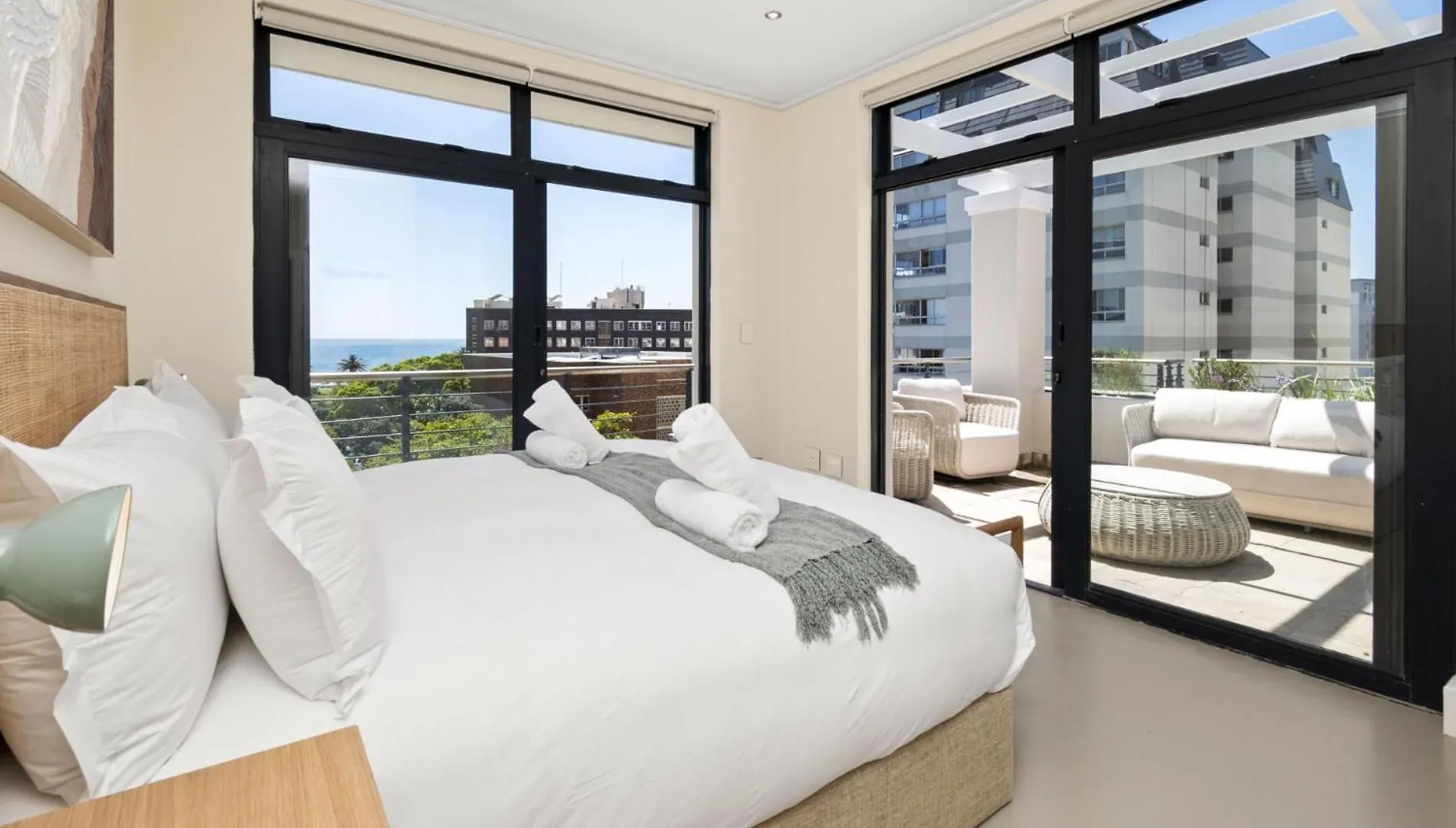 Ferienwohnung Atlantic Views Luxury 2-Bed With Pool In Sea Point Kapstadt Apartment